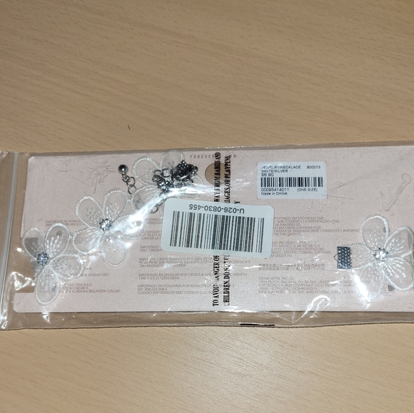 Forever 21 choker NWT 24 Hour Sale - Picture 2 of 7